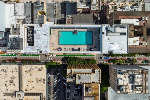 Снять в аренду кондоминиум в Майами, Флорида 2 спальни, 90.77м2, № 1990529 - фото 28