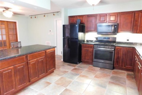 House in Clearwater, Florida 3 bedrooms, 256.22 sq.m. № 1684721 - photo 9