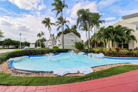 Copropriété à vendre à Oakland Park, Floride: 2 chambres, 94.76 m2 № 1950556 - photo 20