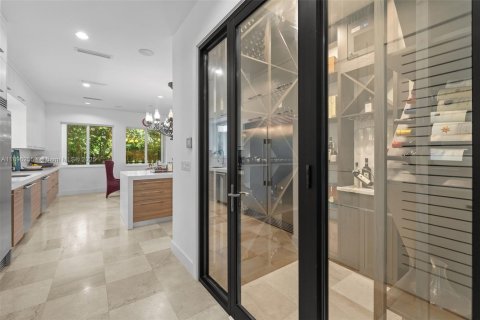 House in Pinecrest, Florida 7 bedrooms № 2062058 - photo 14