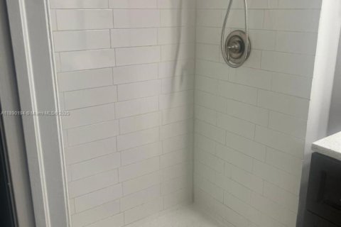 Copropriété à louer à Miami, Floride: 2 chambres, 84.73 m2 № 1946905 - photo 29