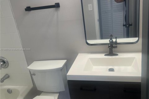 Copropriété à louer à Miami, Floride: 2 chambres, 84.73 m2 № 1946905 - photo 19