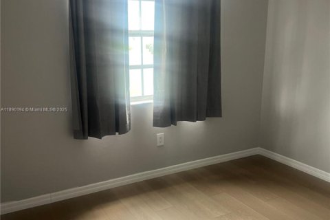 Copropriété à louer à Miami, Floride: 2 chambres, 84.73 m2 № 1946905 - photo 16
