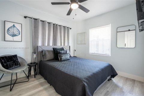 Commercial property in Fort Lauderdale, Florida 126.25 sq.m. № 1965326 - photo 7