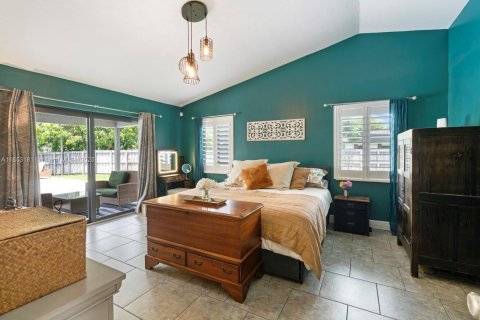 House in Plantation, Florida 4 bedrooms, 212.56 sq.m. № 1872326 - photo 8