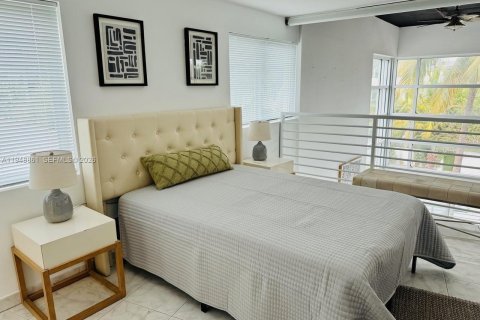Condo in Miami Beach, Florida, 2 bedrooms  № 2153001 - photo 19