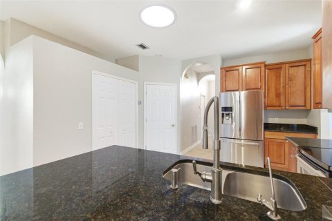 House in Trinity, Florida 6 bedrooms, 233 sq.m. № 2129300 - photo 10