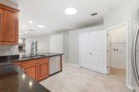 House in Trinity, Florida 6 bedrooms, 233 sq.m. № 2129300 - photo 11