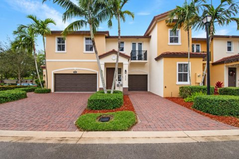 Townhouse in Coconut Creek, Florida 3 bedrooms, 122.26 sq.m. № 2431362 - photo 25