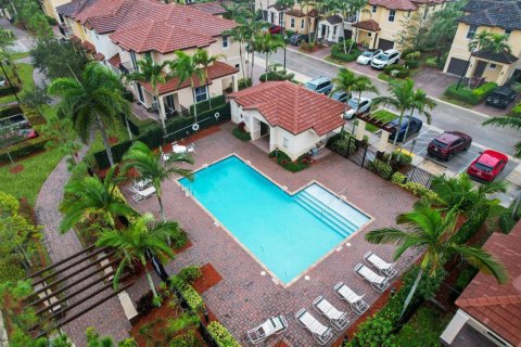 Townhouse in Coconut Creek, Florida 3 bedrooms, 122.26 sq.m. № 2431362 - photo 27