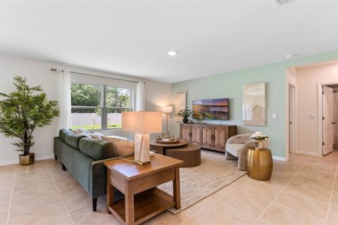 House in New Smyrna Beach, Florida 5 bedrooms, 241.64 sq.m. № 1913596 - photo 11