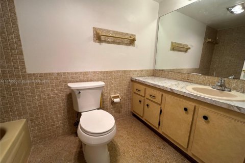 Copropriété à vendre à Lauderhill, Floride: 1 chambre, 86.21 m2 № 1981420 - photo 12