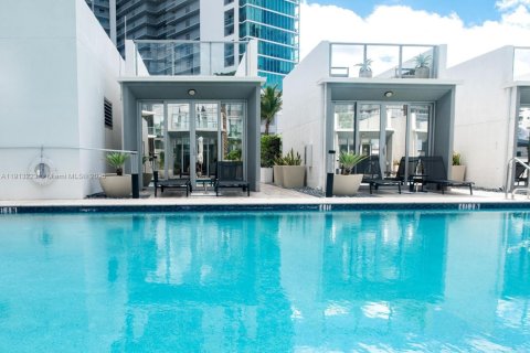 Condominio en venta en Miami, Florida, 3 dormitorios, 203.27 m2 № 2185828 - foto 25
