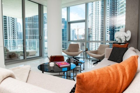 Condominio en venta en Miami, Florida, 3 dormitorios, 203.27 m2 № 2185828 - foto 2