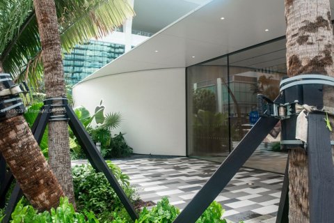 Condominio en venta en Miami, Florida, 3 dormitorios, 203.27 m2 № 2185828 - foto 20