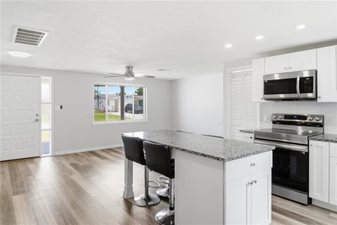 Villa ou maison à vendre à Holiday, Floride: 3 chambres, 111.48 m2 № 2209673 - photo 7