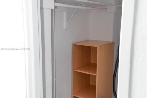 Купить кондоминиум в Майами-Бич, Флорида 1 спальня, 67.08м2, № 1962226 - фото 28