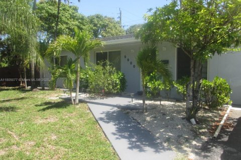 House in Miami, Florida 4 bedrooms, 95.22 sq.m. № 1874495 - photo 1