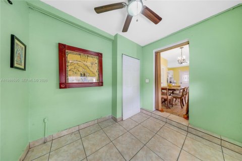 Снять в аренду виллу или дом в Майами, Флорида 3 спальни, 227.61м2, № 2048386 - фото 24