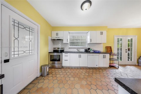 Снять в аренду виллу или дом в Майами, Флорида 3 спальни, 227.61м2, № 2048386 - фото 21