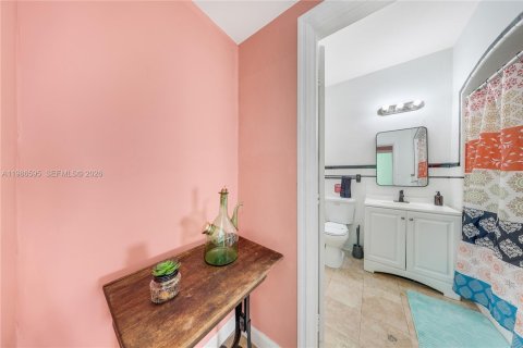 Снять в аренду виллу или дом в Майами, Флорида 3 спальни, 227.61м2, № 2048386 - фото 18