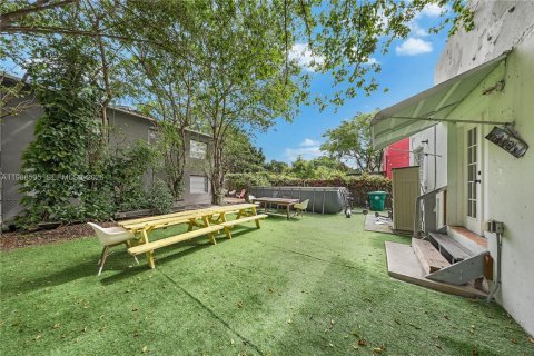 Снять в аренду виллу или дом в Майами, Флорида 3 спальни, 227.61м2, № 2048386 - фото 26