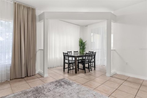 Condominio en alquiler en Orlando, Florida, 3 dormitorios, 123.84 m2 № 1914462 - foto 12