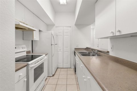 Condominio en alquiler en Orlando, Florida, 3 dormitorios, 123.84 m2 № 1914462 - foto 14
