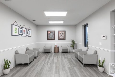 Immobilier commercial à vendre à Zephyrhills, Floride: 718.41 m2 № 1441299 - photo 17