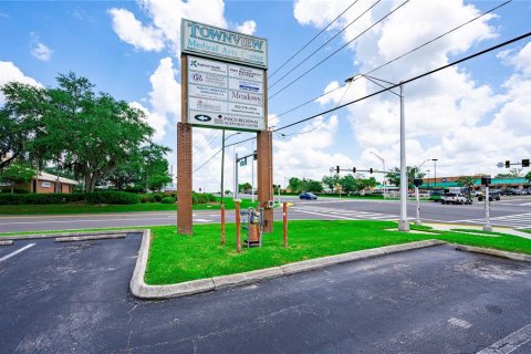 Propiedad comercial en venta en Zephyrhills, Florida, 718.41 m2 № 1441299 - foto 11