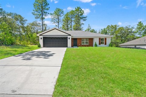 Villa ou maison à Citrus Springs, Floride 3 chambres, 139.35 m2 № 2229290