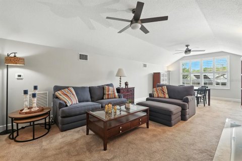 Casa en venta en Ormond Beach, Florida, 5 dormitorios, 338.16 m2 № 1917350 - foto 28