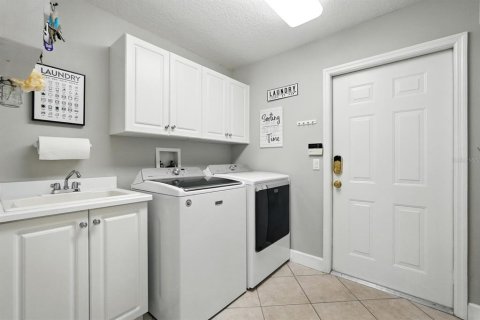 Casa en venta en Ormond Beach, Florida, 5 dormitorios, 338.16 m2 № 1917350 - foto 11