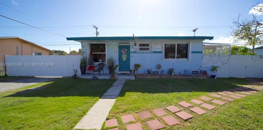 Villa ou maison à Miami, Floride 4 chambres, 128.21 m2 № 2008305