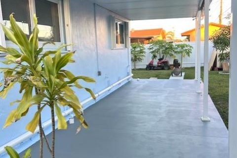 Villa ou maison à vendre à Miami, Floride: 4 chambres, 128.21 m2 № 2008305 - photo 23