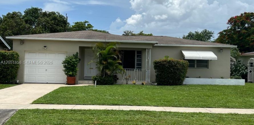 Villa ou maison à Hollywood, Floride 2 chambres, 120.22 m2 № 2172266