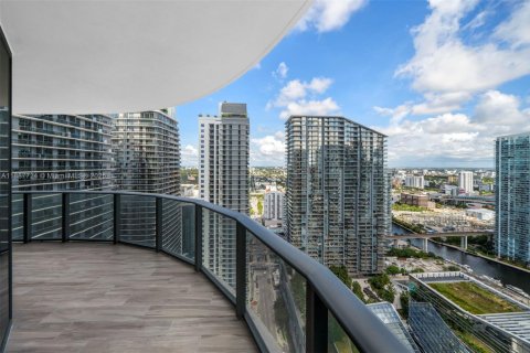 Copropriété à louer à Miami, Floride: 3 chambres, 134.71 m2 № 1941868 - photo 11