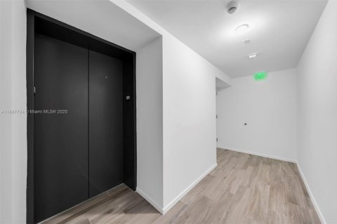 Copropriété à louer à Miami, Floride: 3 chambres, 134.71 m2 № 1941868 - photo 27