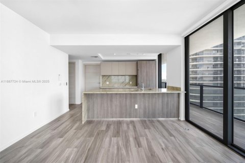 Copropriété à louer à Miami, Floride: 3 chambres, 134.71 m2 № 1941868 - photo 6