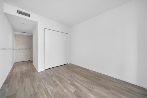 Copropriété à louer à Miami, Floride: 3 chambres, 134.71 m2 № 1941868 - photo 16