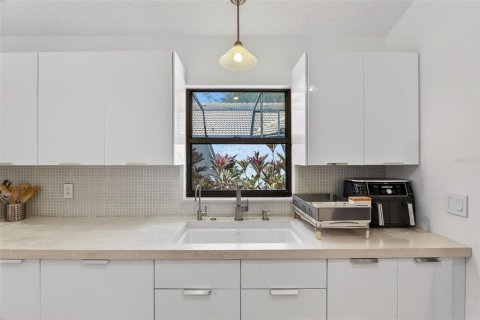 Casa en venta en Sarasota, Florida, 3 dormitorios, 177.54 m2 № 2210982 - foto 18