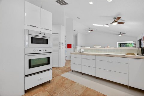 Casa en venta en Sarasota, Florida, 3 dormitorios, 177.54 m2 № 2210982 - foto 15
