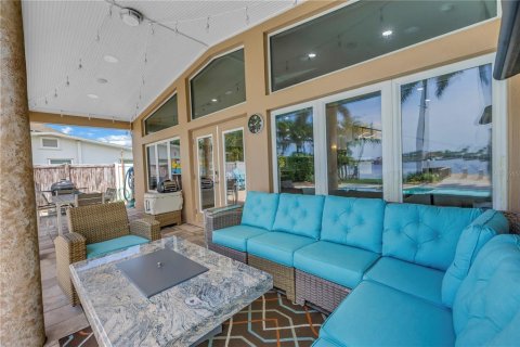 Villa ou maison à vendre à Treasure Island, Floride: 3 chambres, 194.82 m2 № 1911459 - photo 24