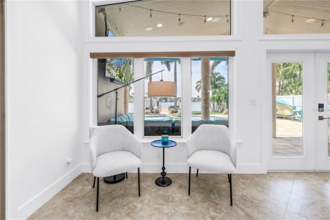 Villa ou maison à vendre à Treasure Island, Floride: 3 chambres, 194.82 m2 № 1911459 - photo 9