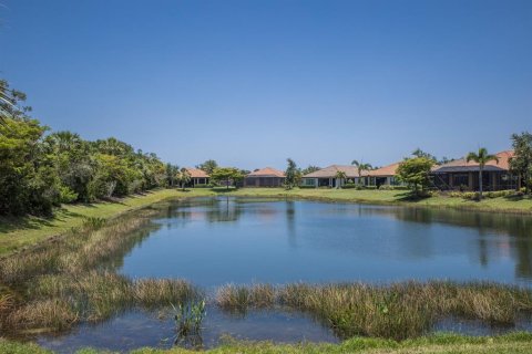 Villa ou maison à vendre à Sarasota, Floride: 2 chambres, 263.1 m2 № 1733279 - photo 4