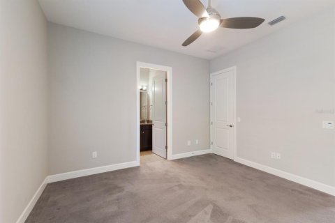 Villa ou maison à vendre à Sarasota, Floride: 2 chambres, 263.1 m2 № 1733279 - photo 28