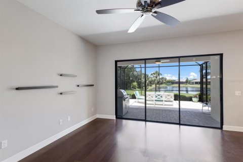 Villa ou maison à vendre à Sarasota, Floride: 2 chambres, 263.1 m2 № 1733279 - photo 11