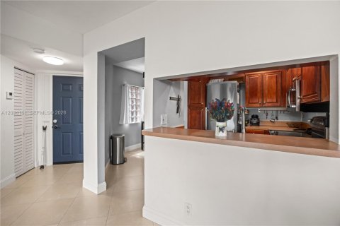 Copropriété à vendre à Plantation, Floride: 2 chambres, 91.51 m2 № 2387929 - photo 9