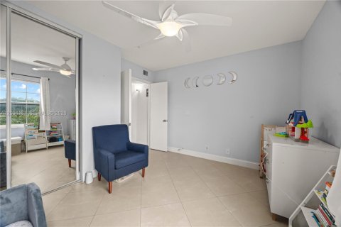 Copropriété à vendre à Plantation, Floride: 2 chambres, 91.51 m2 № 2387929 - photo 14