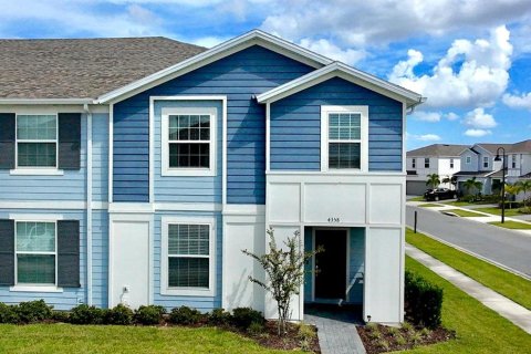 Townhouse in Davenport, Florida 5 bedrooms, 212.1 sq.m. № 1909564 - photo 1